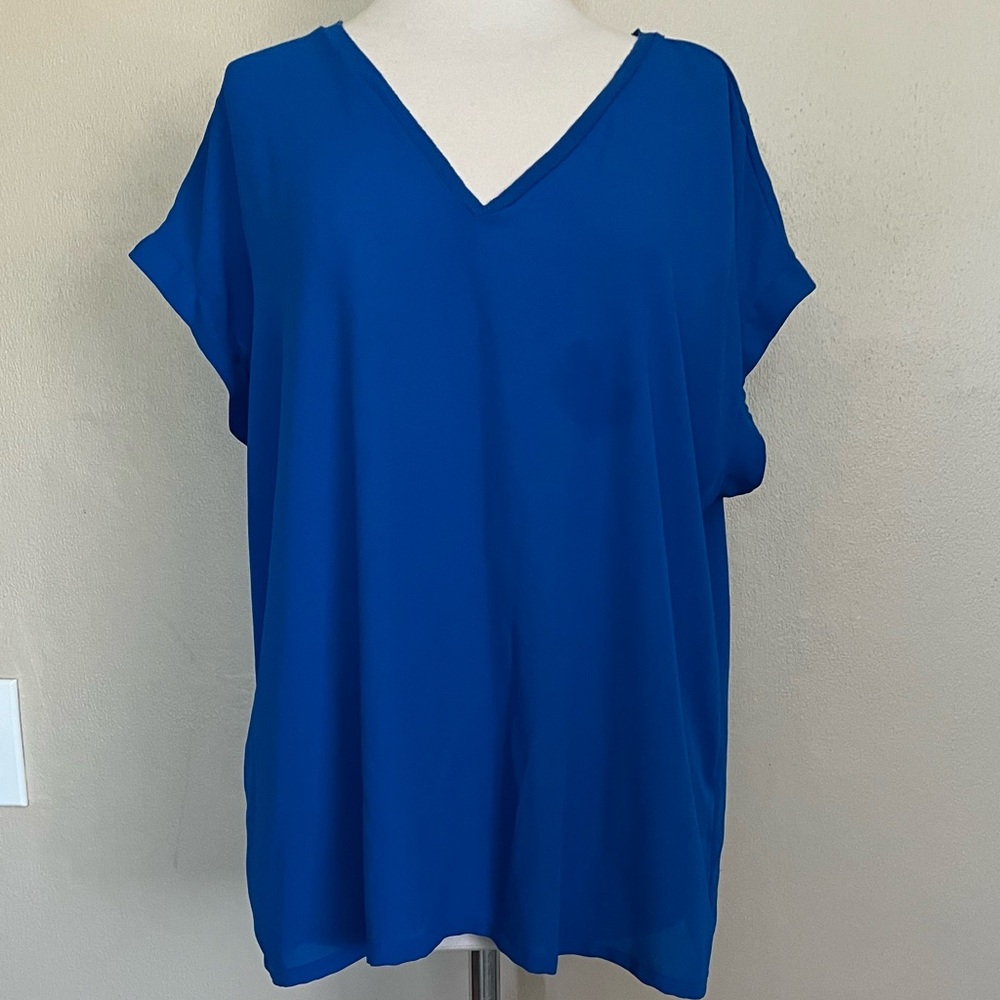 Worthington Royal Blue Short Sleeve V-Neck Top